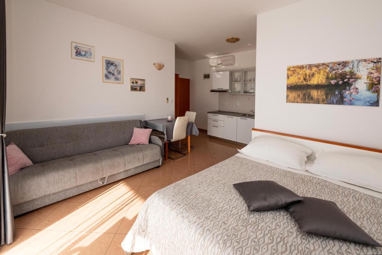 Apartmani Trogir Buitenkant foto