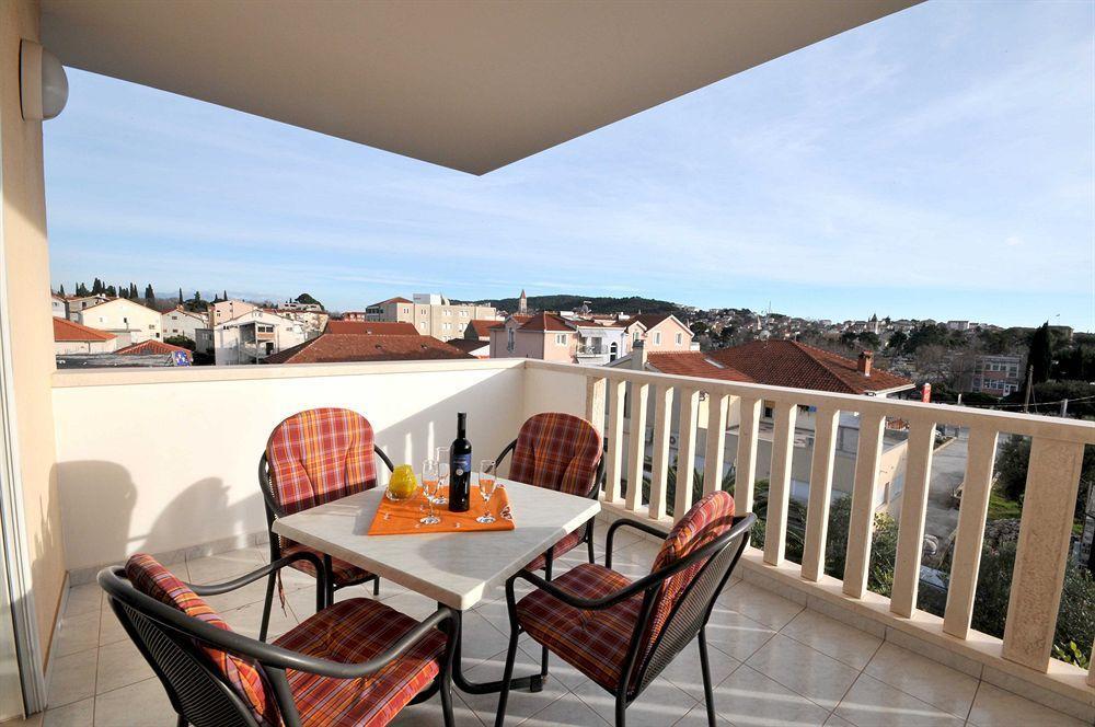 Apartmani Trogir Buitenkant foto